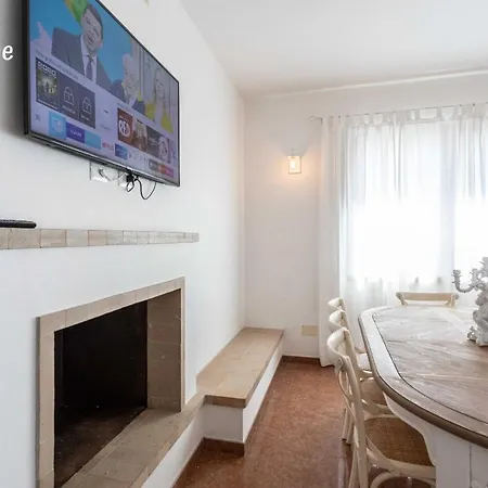 Villa Silvia con piscina e spa Appartamento *