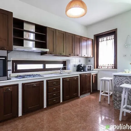 Villa Silvia con piscina e spa Appartamento *