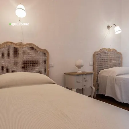 Villa Silvia con piscina e spa Appartamento