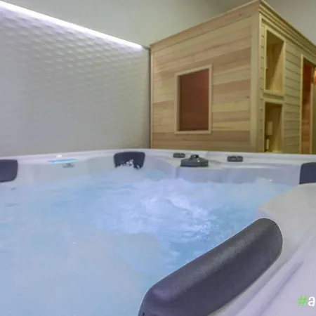 Villa Silvia con piscina e spa Taviano (Lecce)