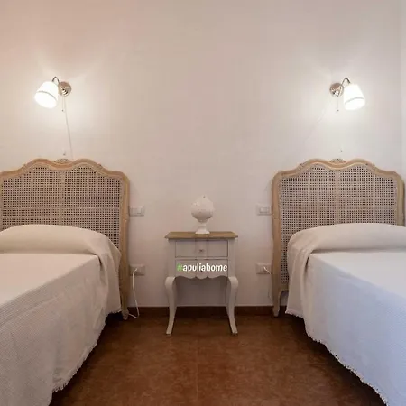 Villa Silvia con piscina e spa Appartamento Taviano (Lecce)